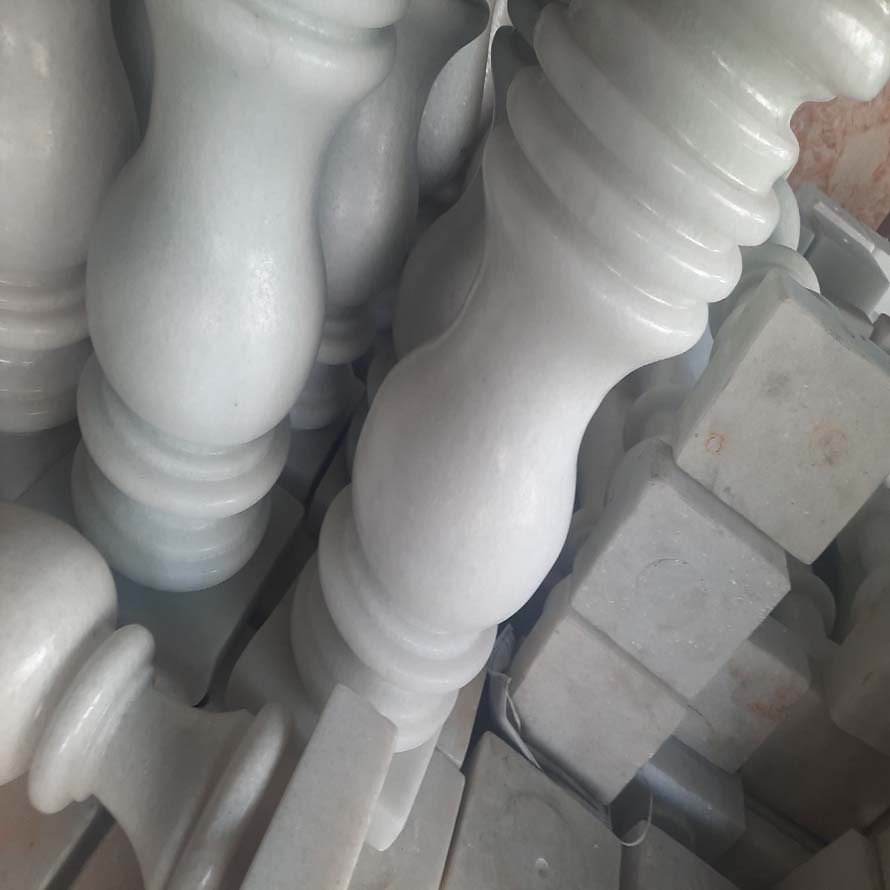 Con tiện đá hoa cươn