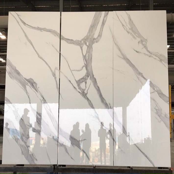 NHỮNG THIẾT KẾ ĐÁ HOA CƯƠNG ĐẸP MẮT CHO NHÀ TẮM, cột đá nền đá cầu thang đá marble đá tự nhiên