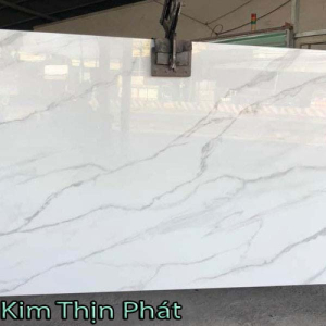 Đá hoa cương thiên nhiên khi sử dụng cho nhà mình luôn cảm nhận mát mẻ