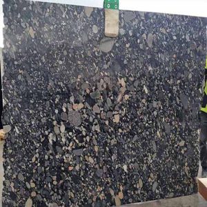 Giá đá hoa cương hiện nay được ứng dụng rộng rãi trong không gian sống
