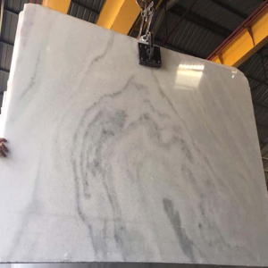 Giá đá hoa cương chỉ cần lấy khăn mềm ướt là sạch