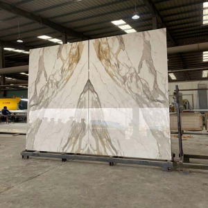 Giá đá hoa cương cũng rất dễ lau chùi vệ sinh vô cùng tiện lợi