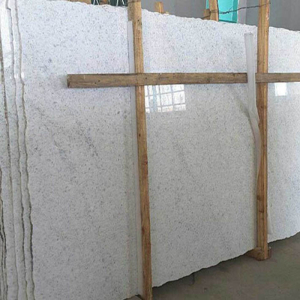 Giá đá hoa cương tinh xảo vừa khít với từng không gian